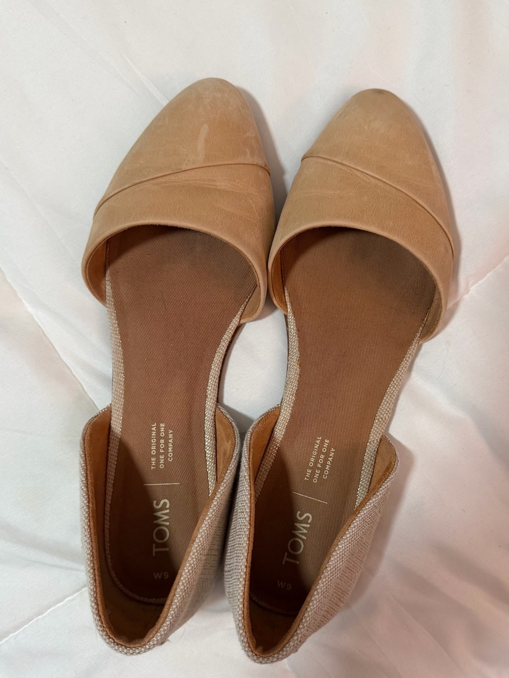 TOMS Women's Nude/Tan D'Orsay Pointed Flats